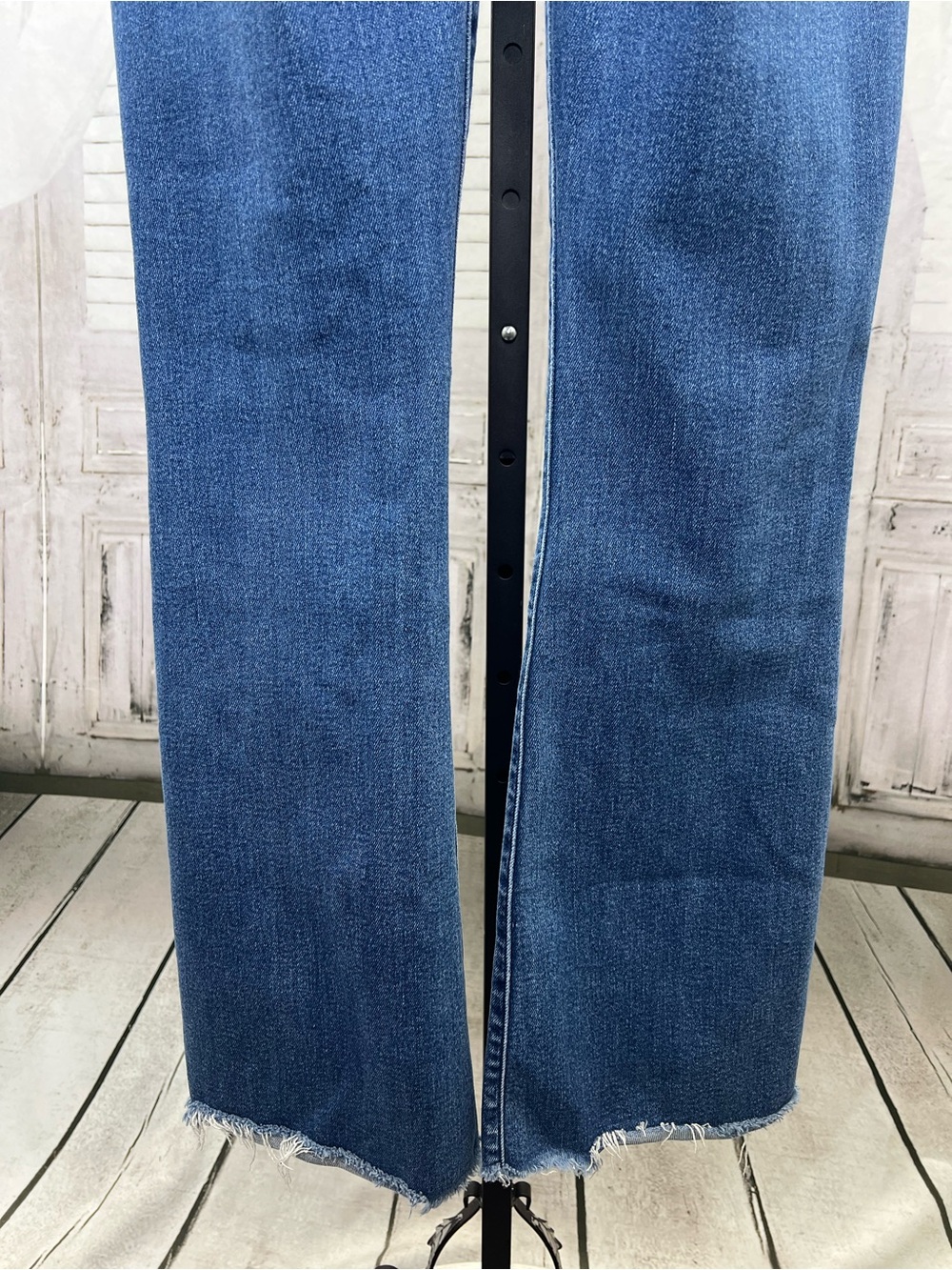 MOTHER The Weekender Fray Hem Jeans Take It Easy Wash Flare Stretch Denim 28 - Picture 10 of 14
